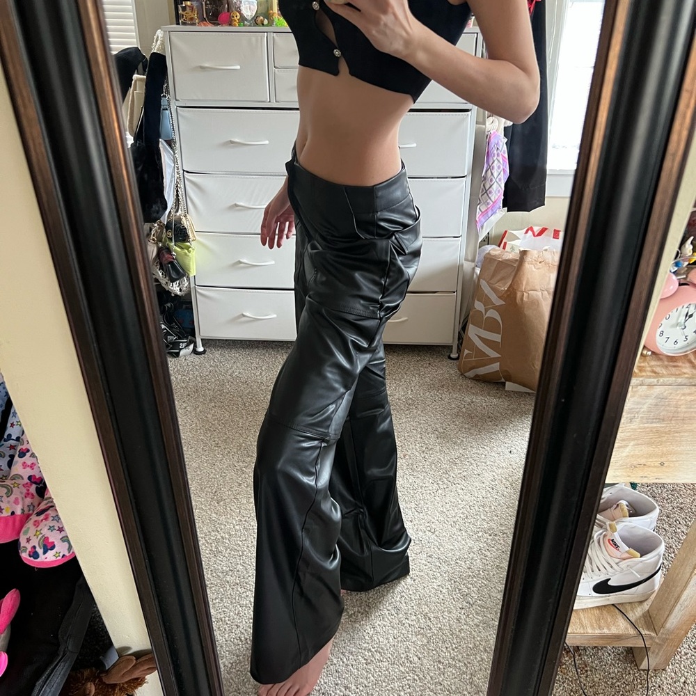 Zara - Picture 3 of 7